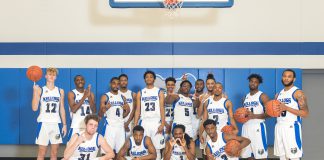 Group photo of the men's basketball team.