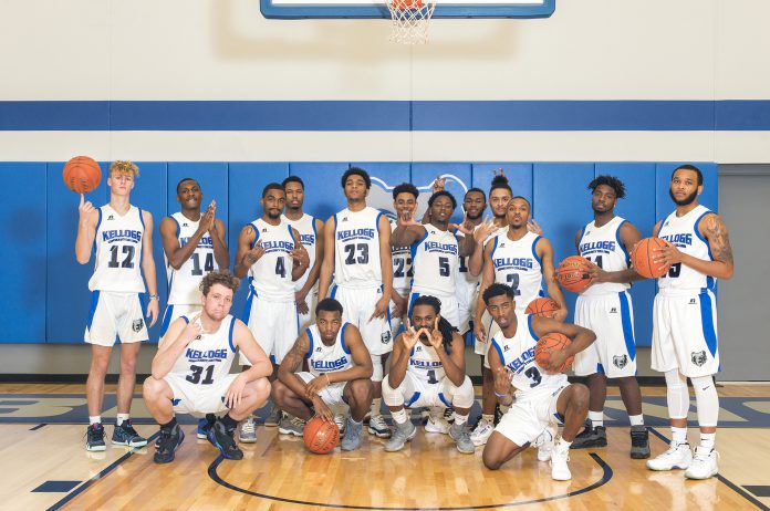 Group photo of the men's basketball team.